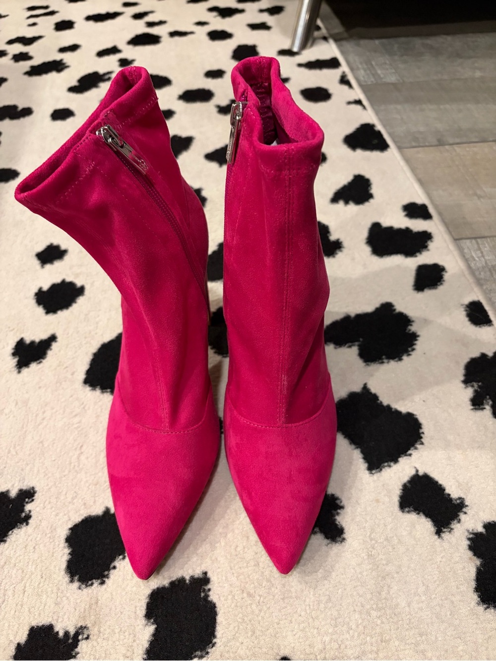 Jessica Simpson Women's Fuchsia Suede Pointed-Toe Ankle Boots